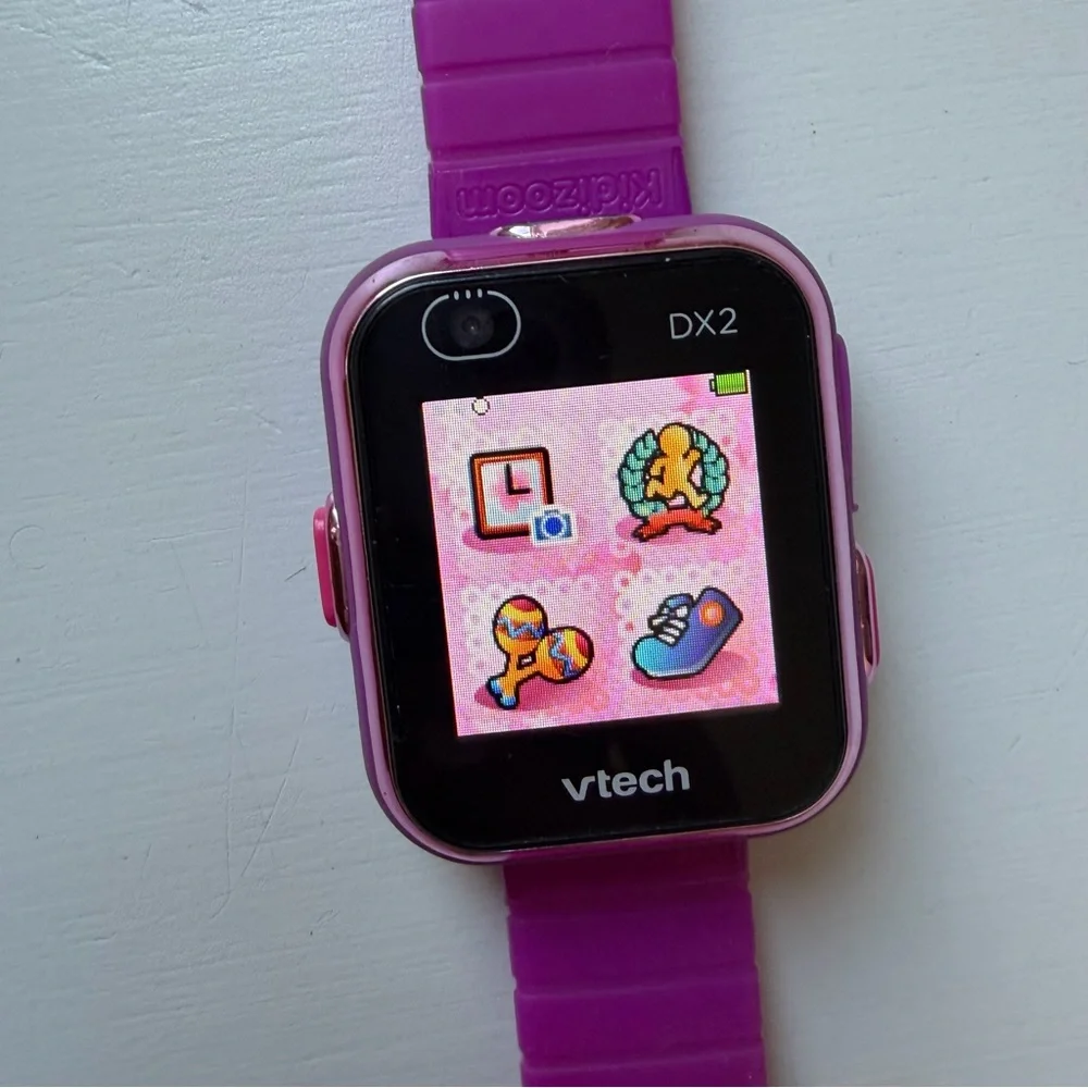 VTech Zoom Kidizoom Touch Screen Smartwatch Pink Camera Games Working Condition